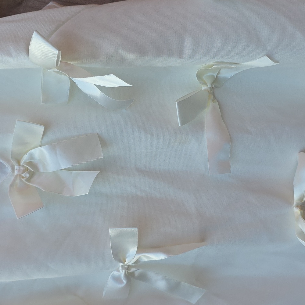 MARBLE Elegant Cream Dress with Bow Details - Picture 2 of 4